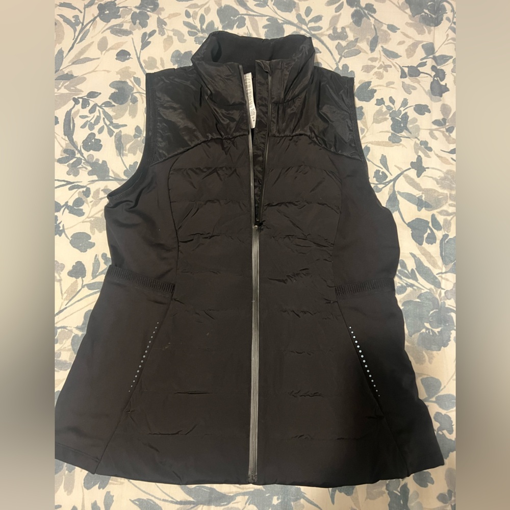 LULULEMON DOWN FOR IT ALL VEST BLACK SZ 14
